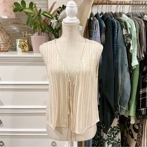 Old Navy | Beige Cream Front Tie Knit Vest size Large